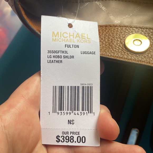 Michael Kors LG Hobo Bag - Picture 7 of 8